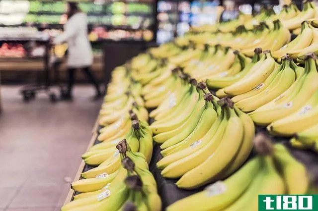 bananas on a grocery store aisle