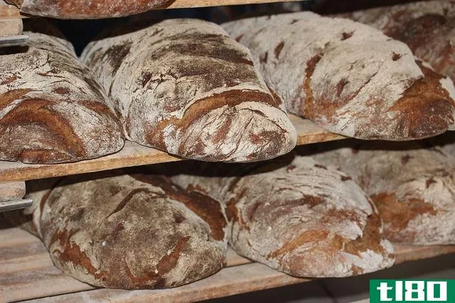 loaves of bread on shelves