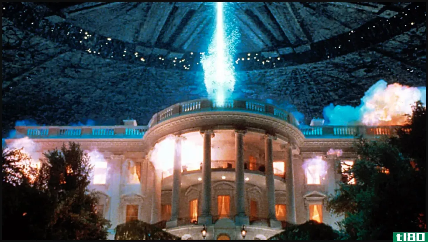 The White House explodes in Independence Day