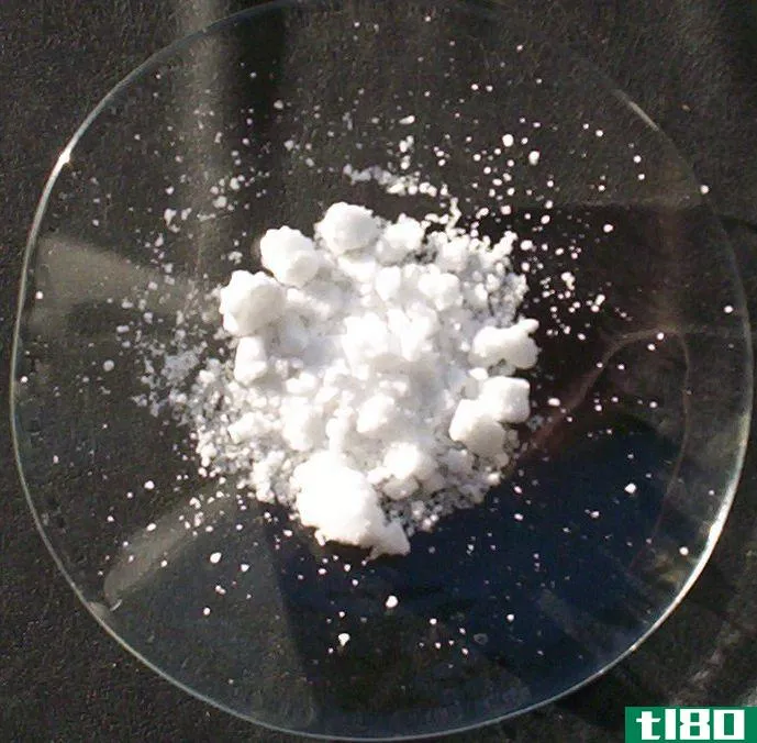 碳酸钾(potassium carbonate)和碳酸氢钾(potassium bicarbonate)的区别