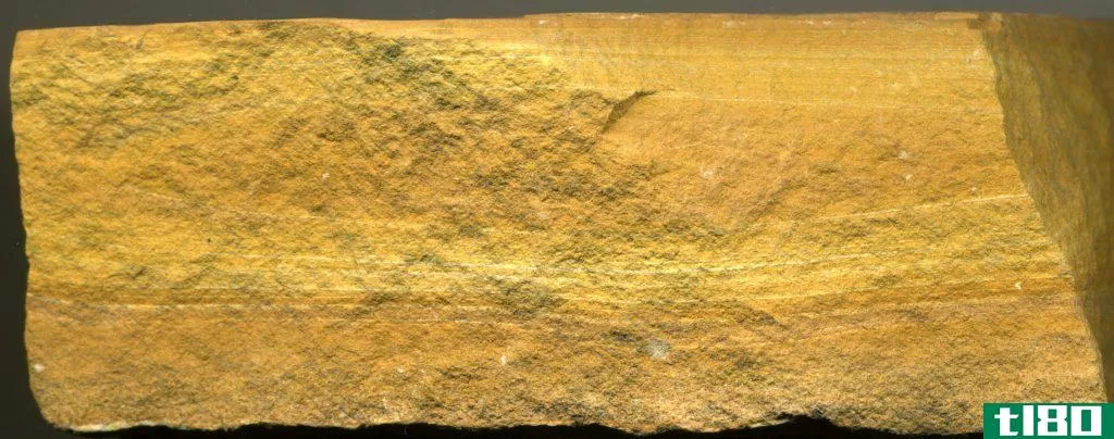 高岭土(kaolin)和皂土(bentonite clay)的区别