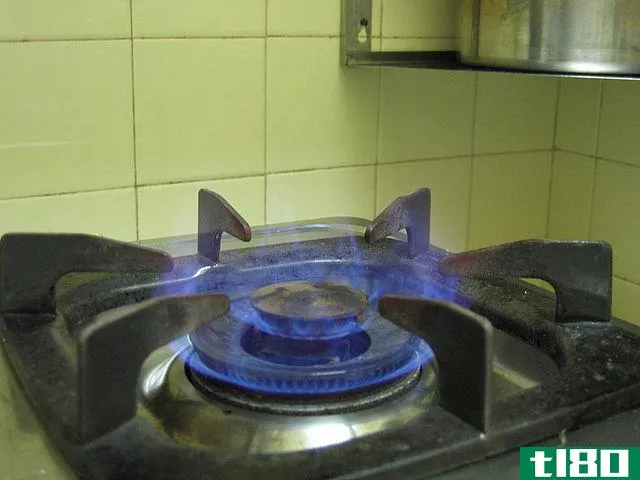 煤气烹饪(gas cooking)和电烹饪(electric cooking)的区别
