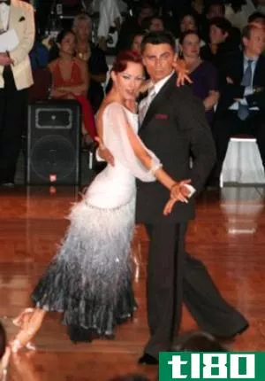 探戈舞(american tango)和阿根廷探戈(argentine tango)的区别