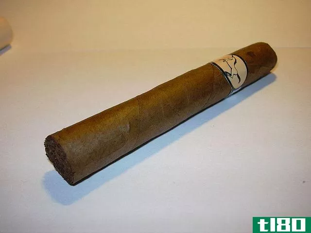 雪茄(cigar)和香烟(cigarette)的区别