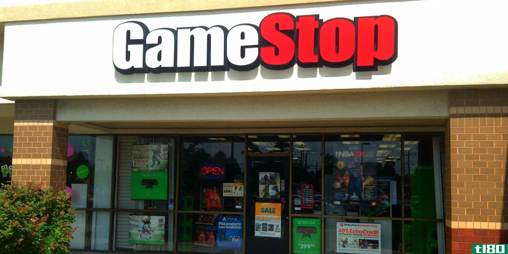 gamestop-shop-sign