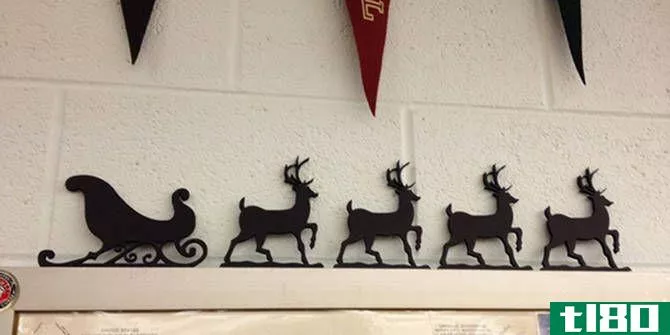 3D printed sleigh and reindeer