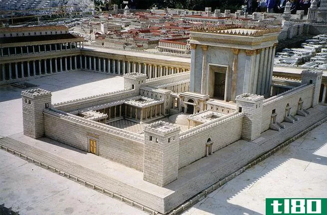 寺庙(temple)和犹太会堂(synagogue)的区别