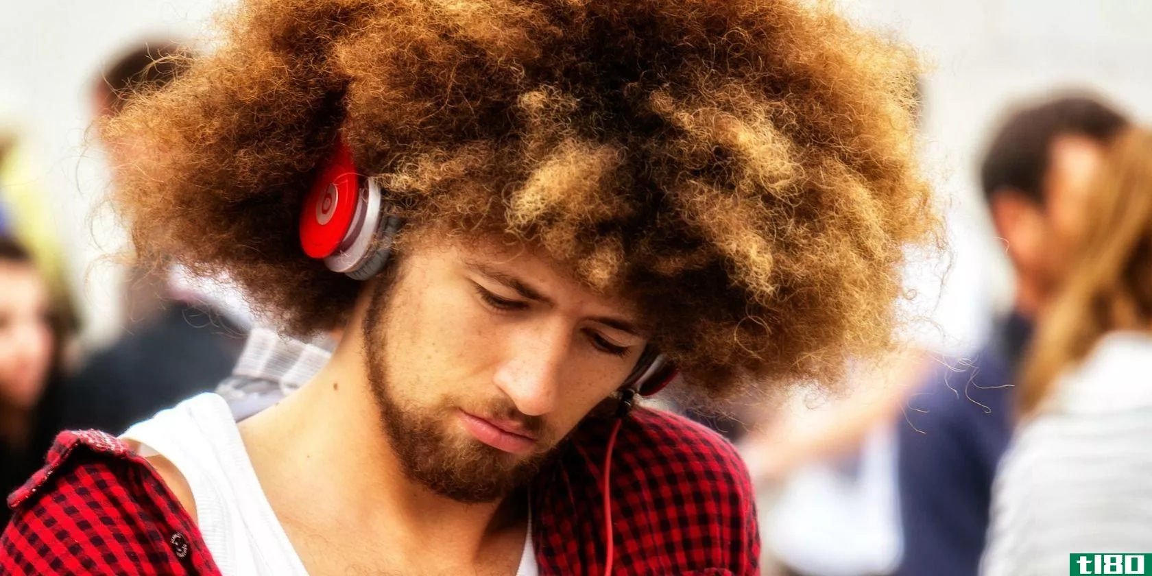 hair-music-headphones