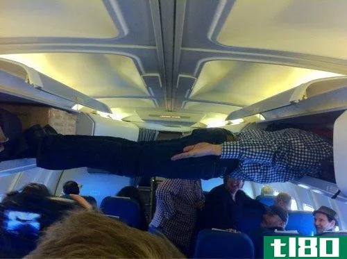planking on the plane