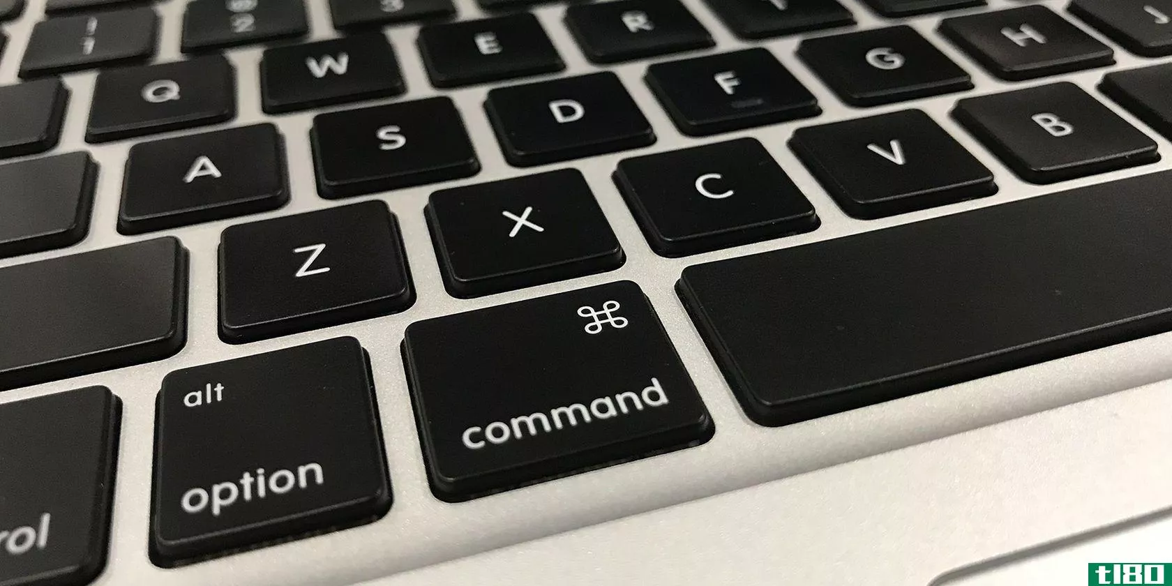 mac-keyboard-close-up