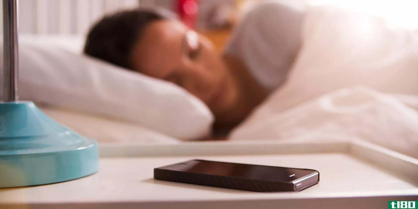 phone-sleeping-header