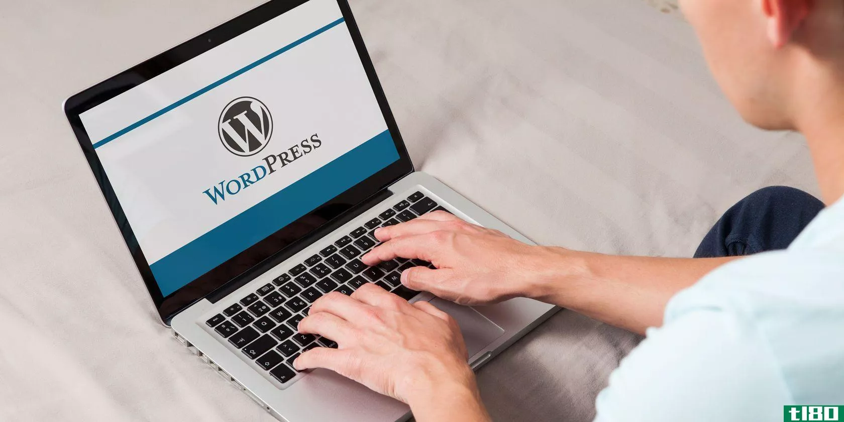 wordpress-on-laptop-website