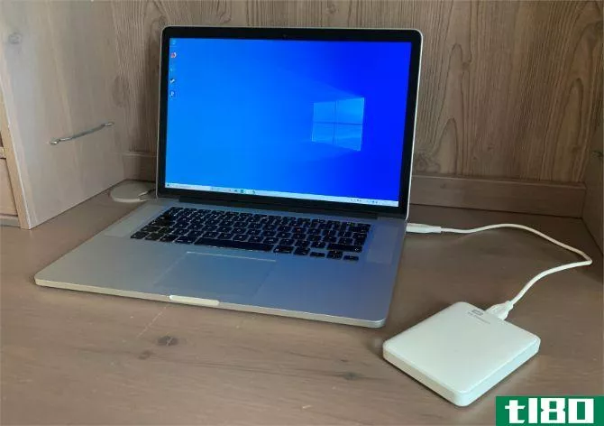 Windows To Go booted from USB external drive on a Mac