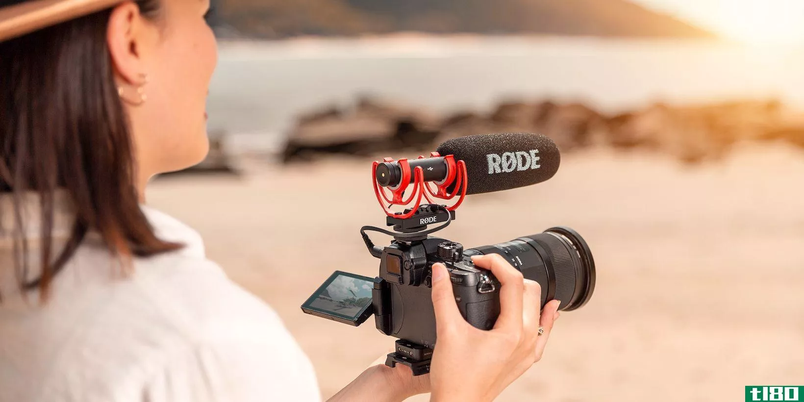 Rode VideoMic NTG attached to DSLR