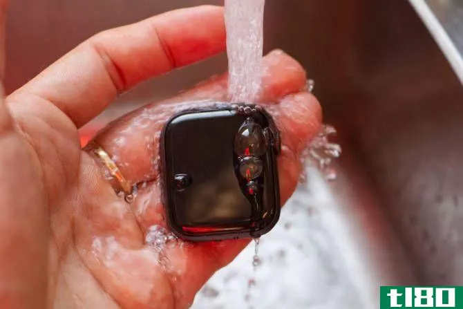 Apple Watch Cleaning (Front)