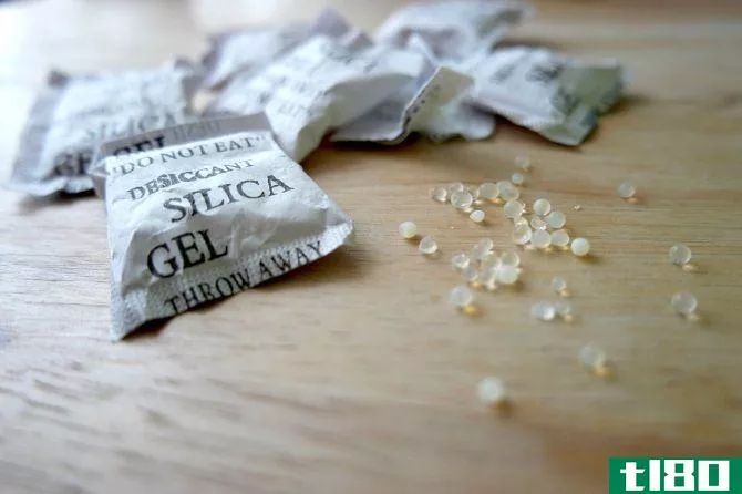 Silica can help dry a wet tablet