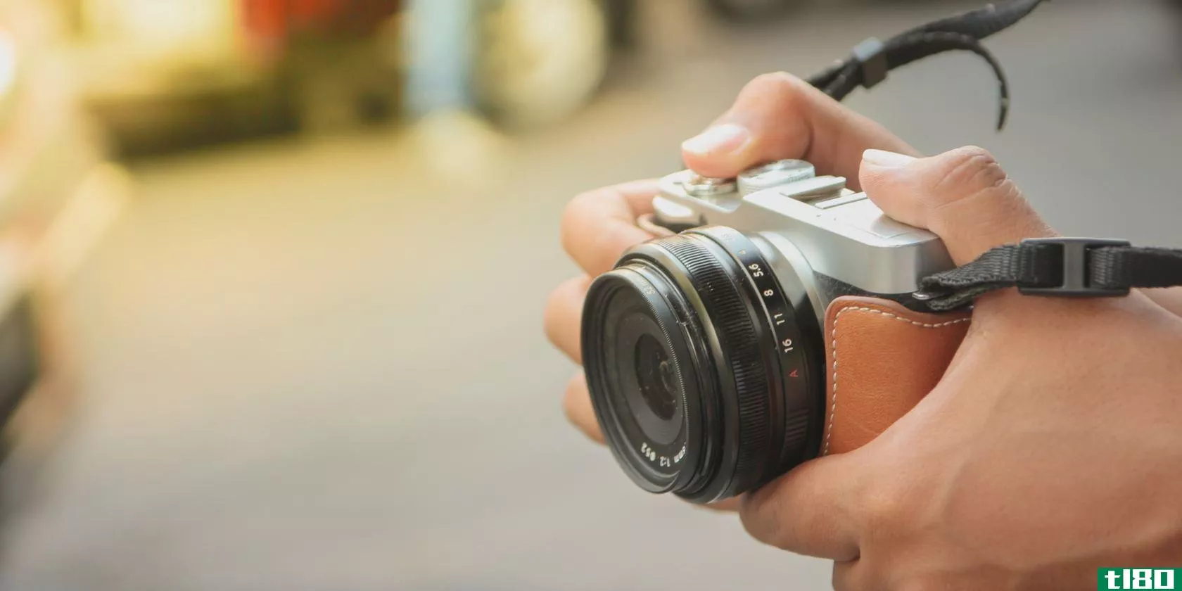 为什么无镜相机比单反相机更适合爱好者和旅行者