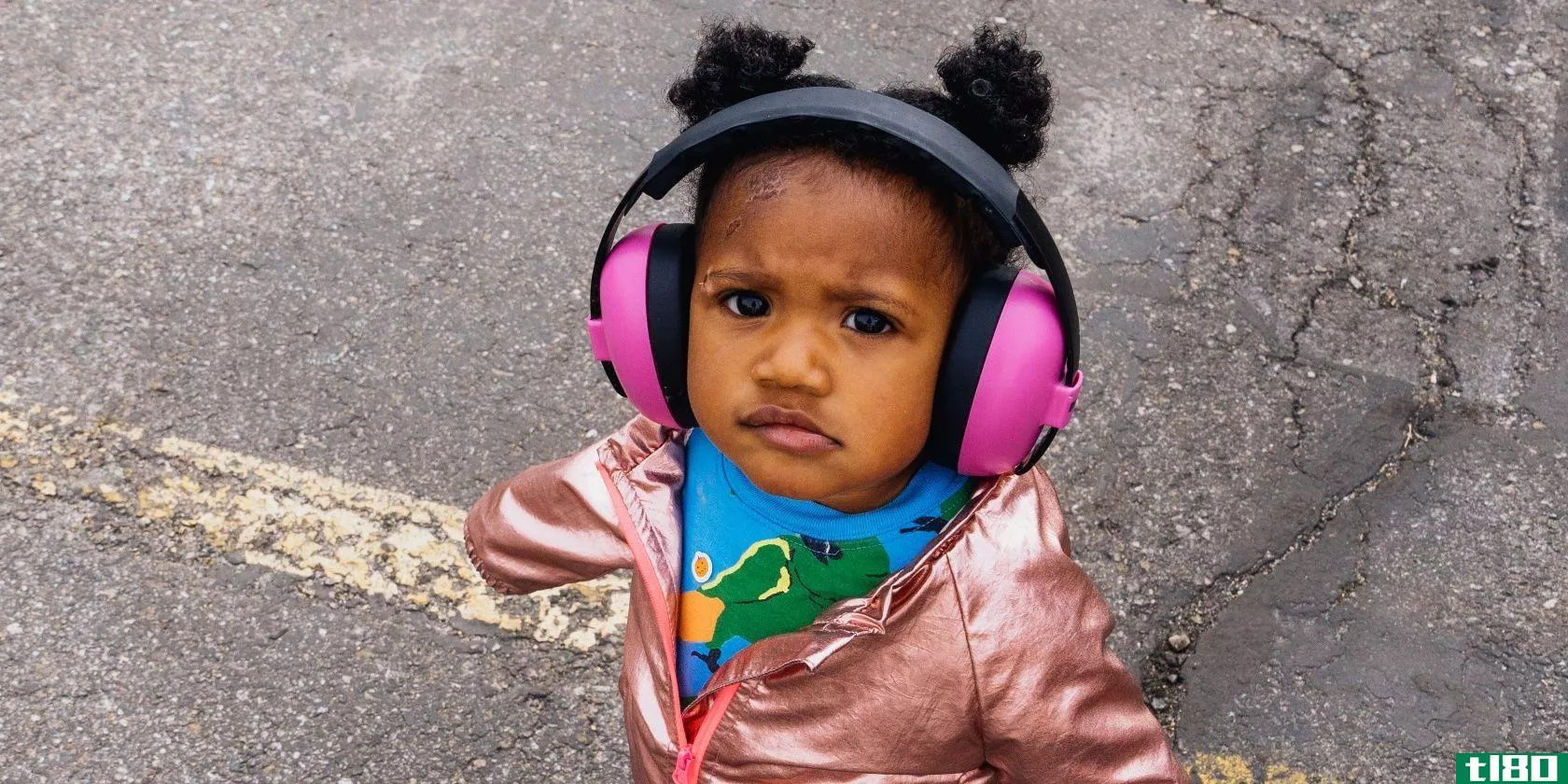 little-girl-wearing-headphones