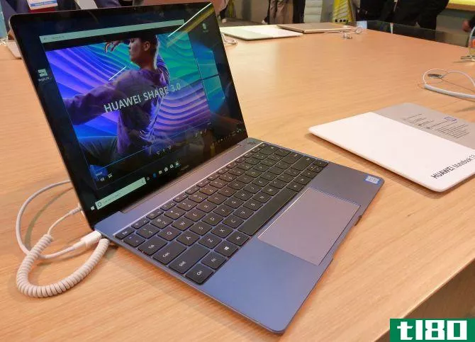Huawei MateBook 13 at CES 2019