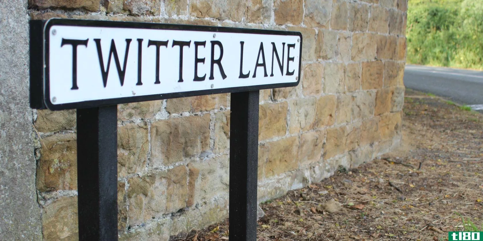 twitter-lane-street-sign-2