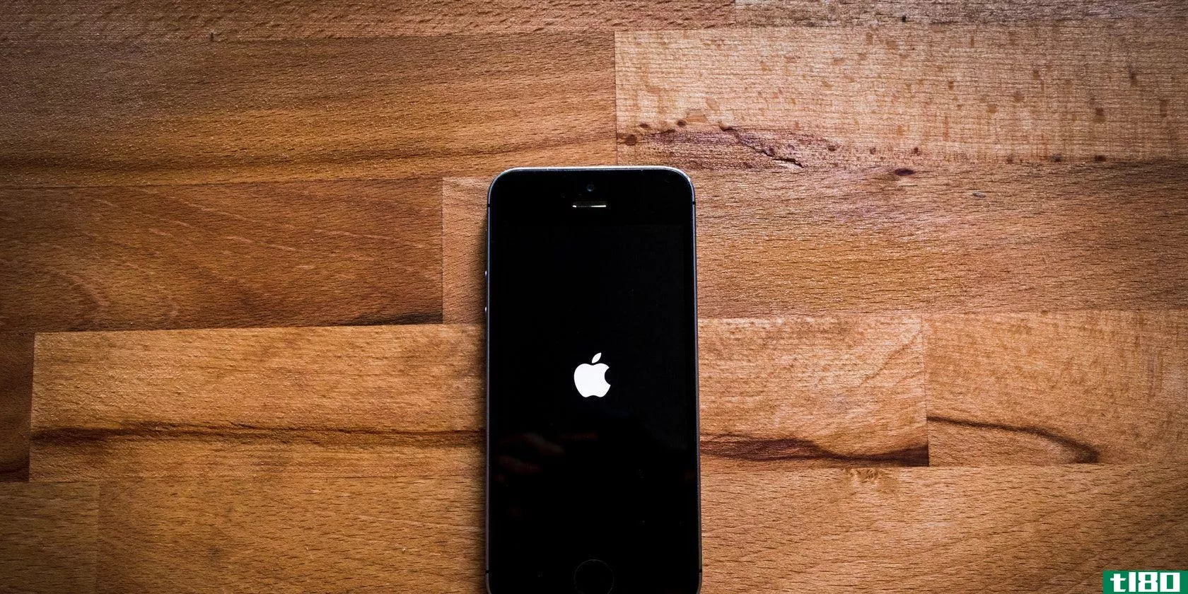 iPhone stuck in apple logo