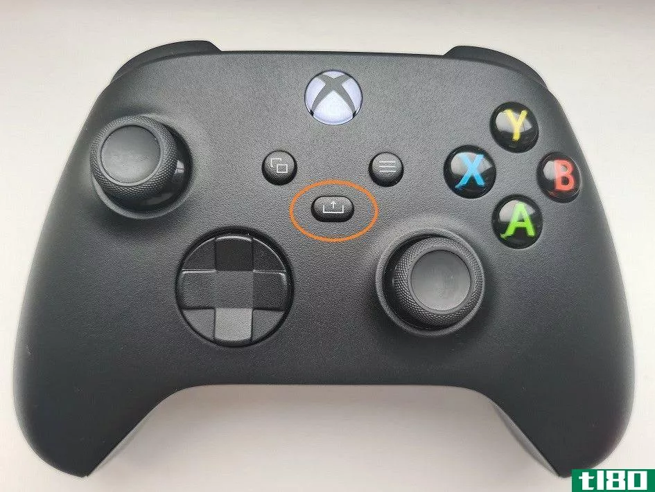 Xbox Series X Controller with Share Button Highlighted