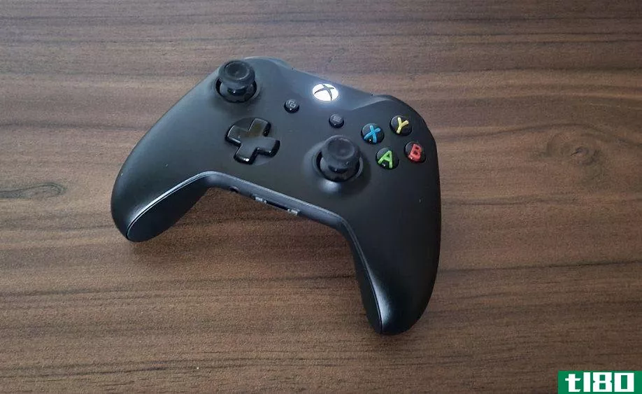 Black Xbox One Pad