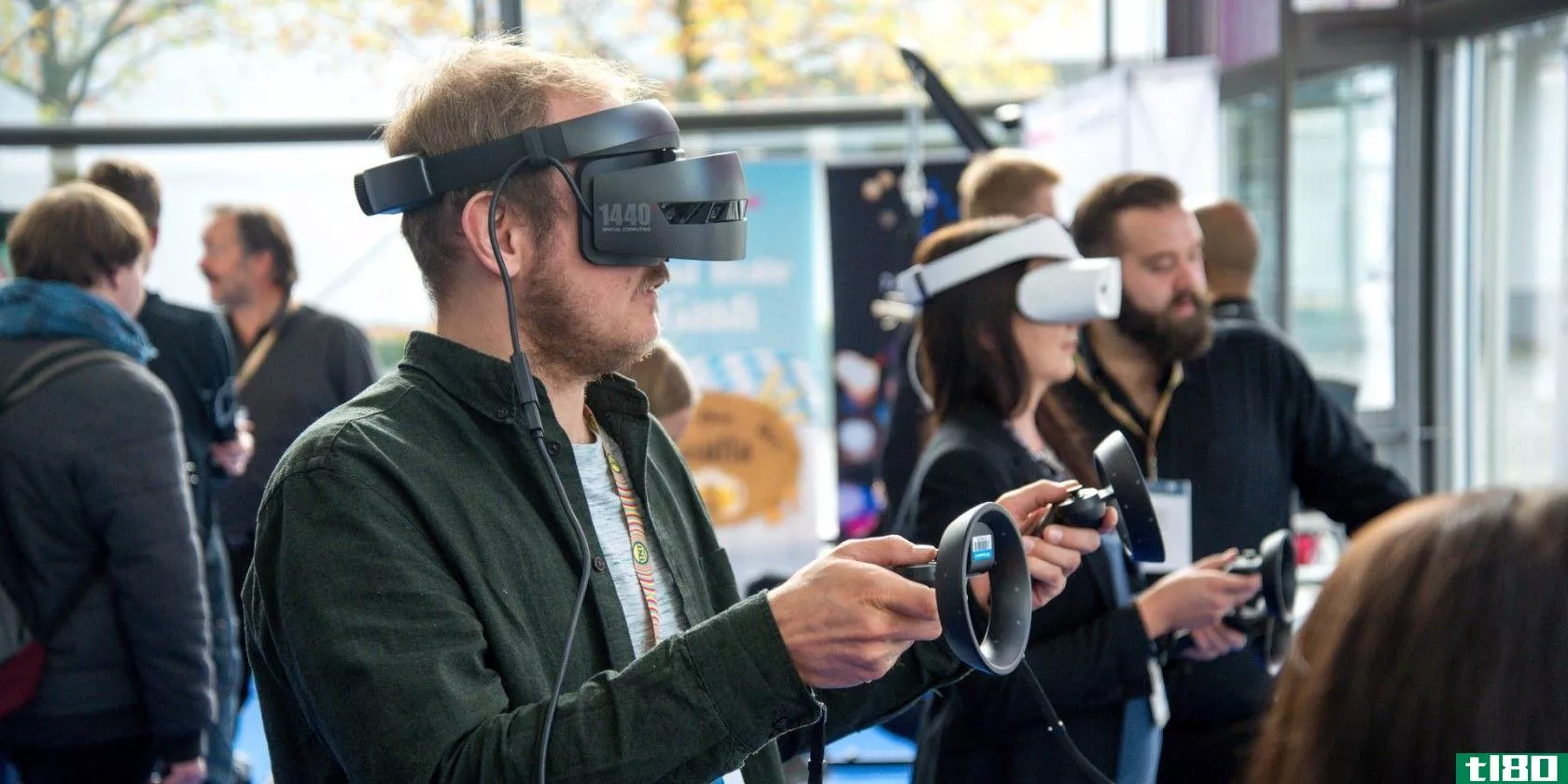 Virtual reality at convention