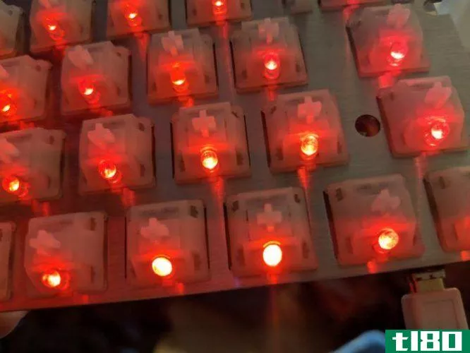 how to build your own mechanical keyboard