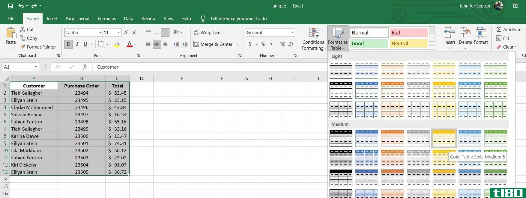 Change the colour of rows with a table in Excel