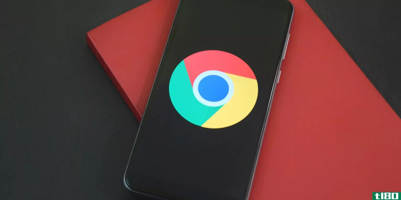 Chrome on a **artphone logo