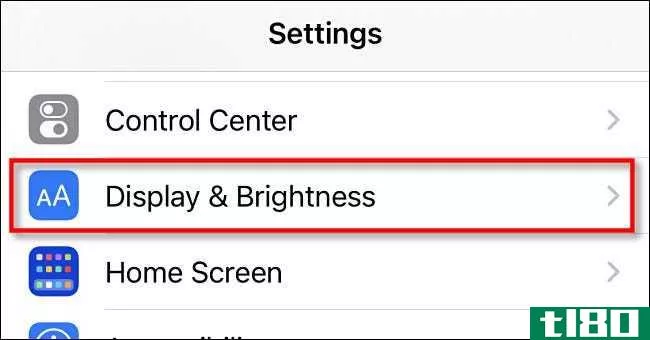 如何在iphone上自动启用日落时的黑暗模式