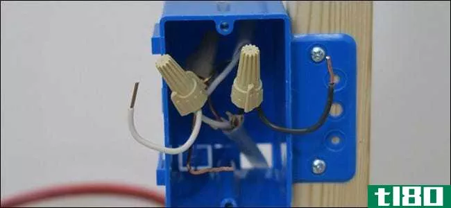 如何用开关/插座组合替换电灯开关