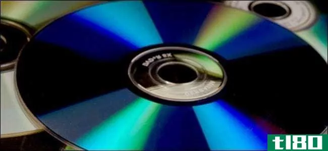 为什么CD和DVD从中心向外添加数据？