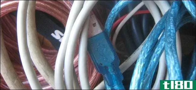 为什么类似的设备使用交叉电缆而不是直通电缆？