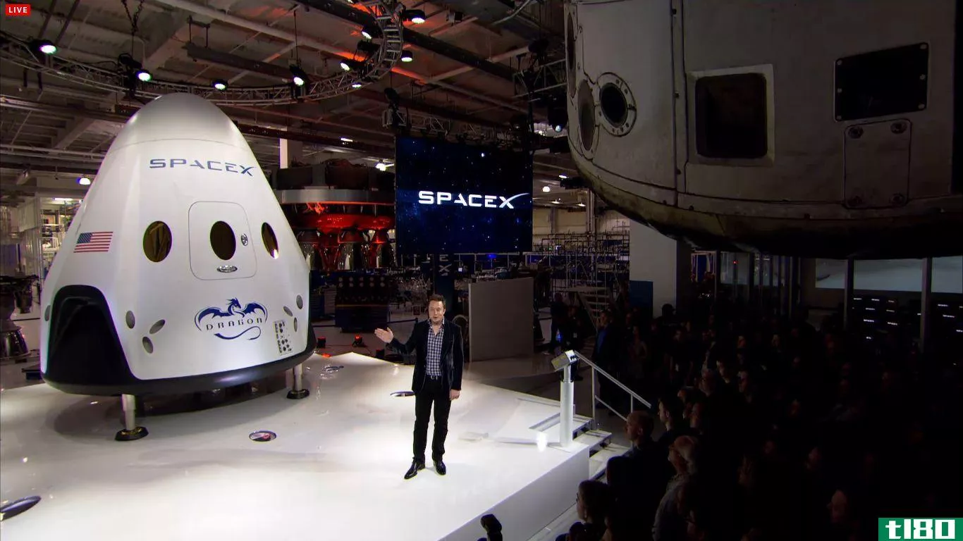 spacex的第一艘载人飞船可以搭载7名乘客往返国际空间站