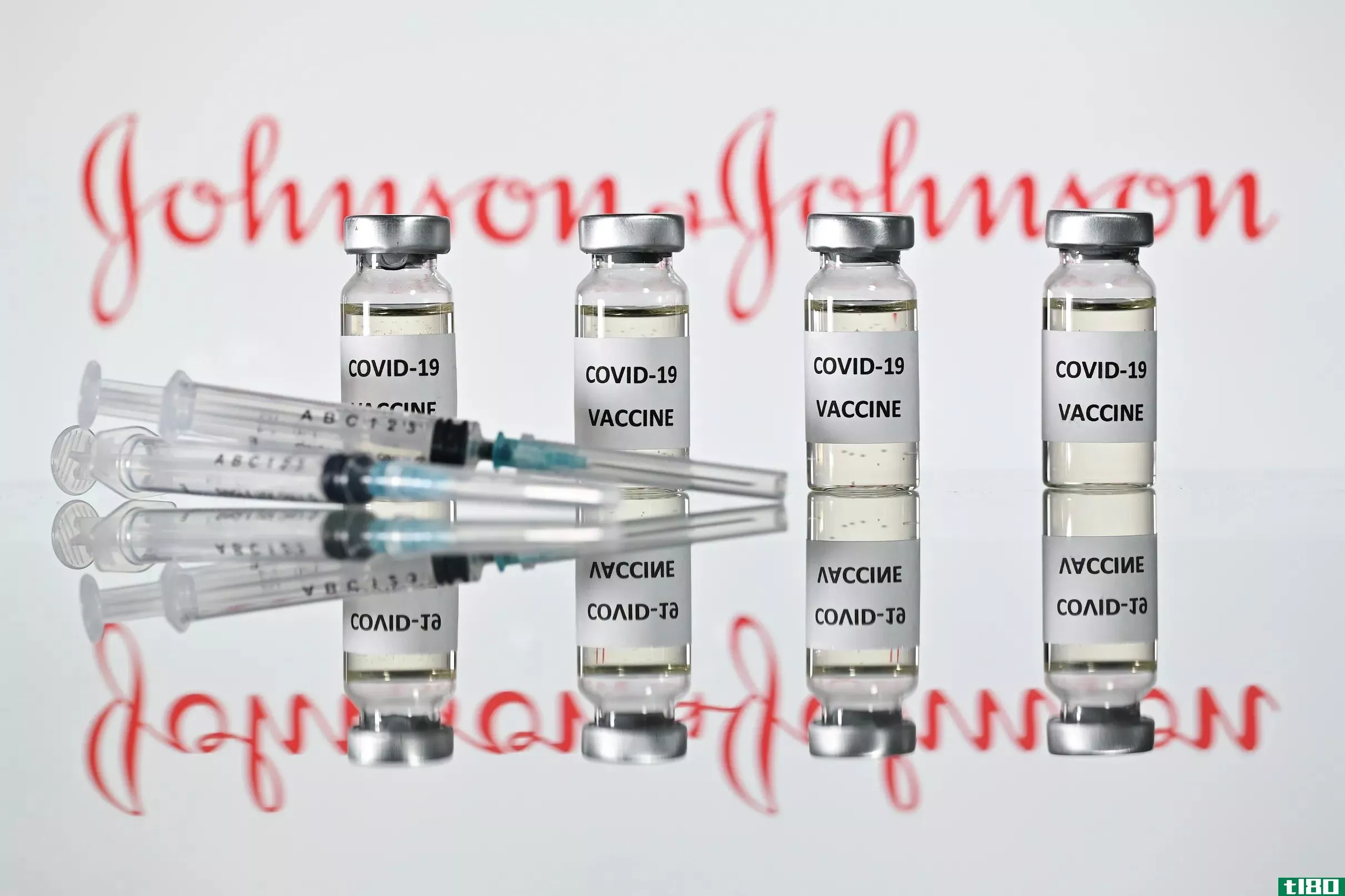 强生公司说，单次注射covid-19疫苗的有效率为66%