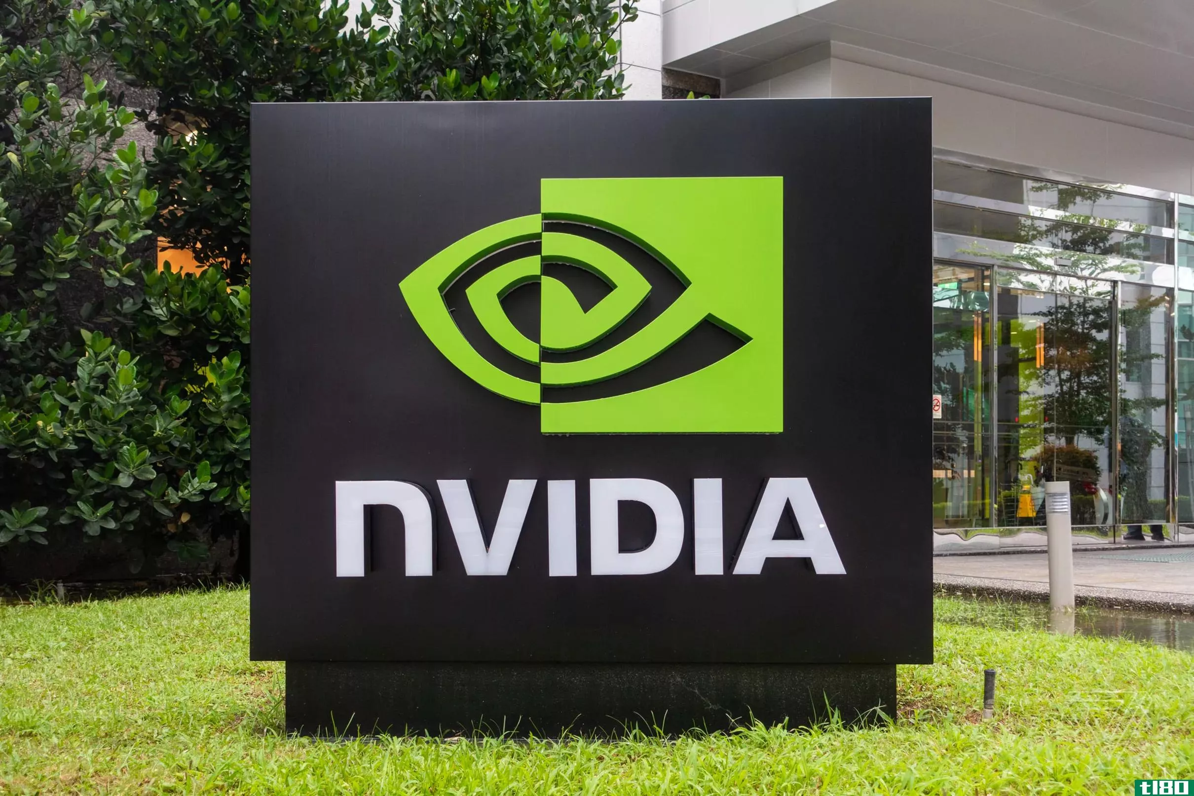 nvidia将于1月12日推出RTX3000笔记本电脑GPU