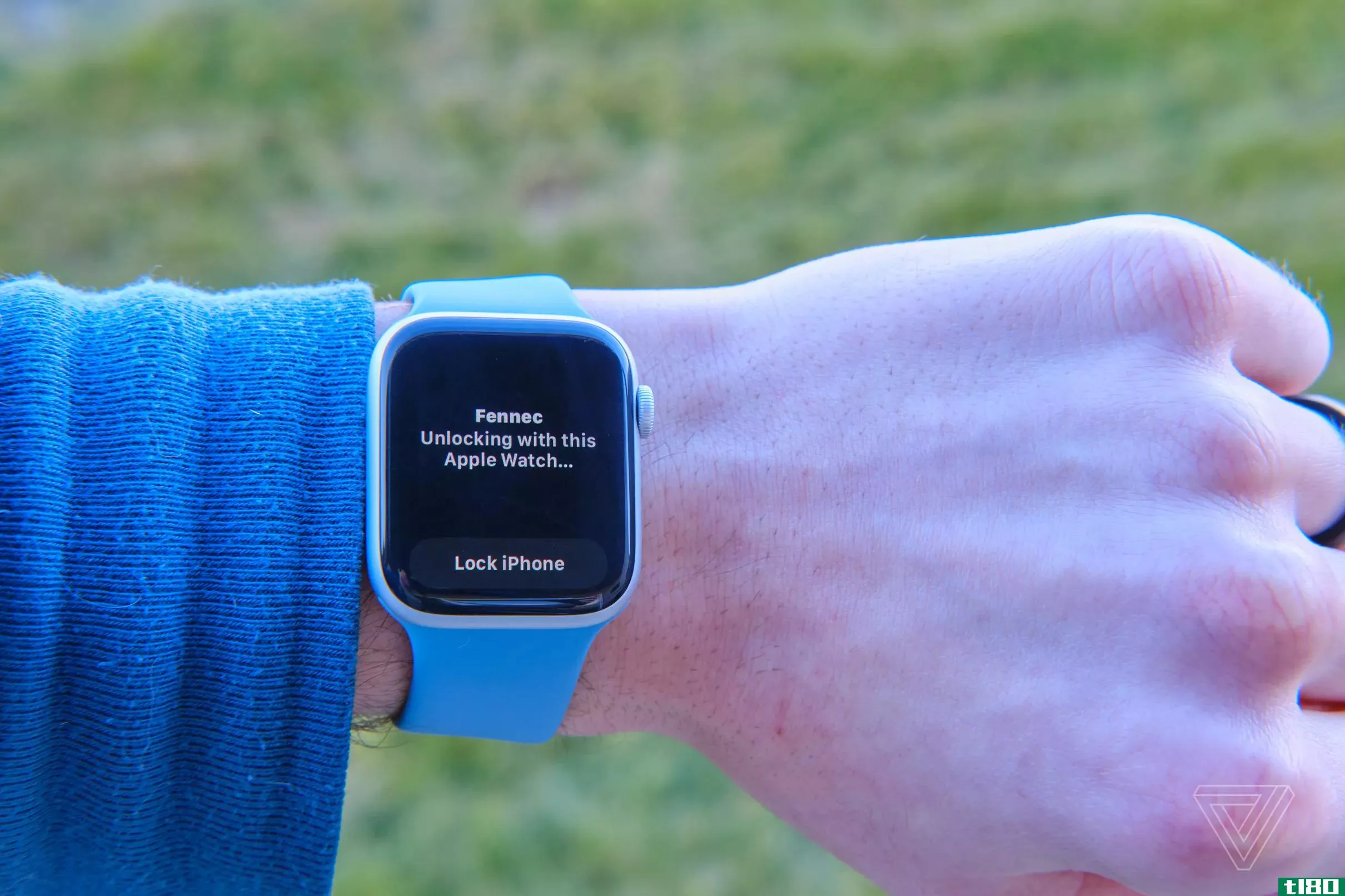 如何安装苹果的watchos7和ios14beta，这样你就可以用手表解锁手机了