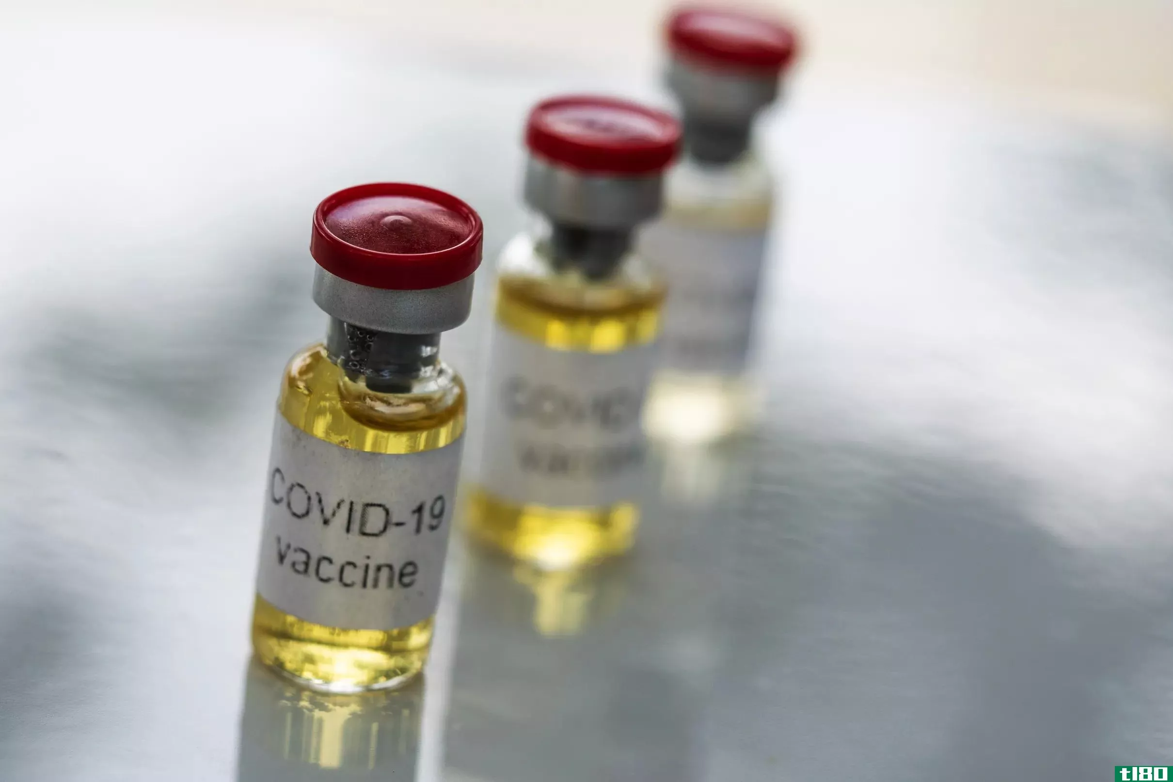 研究人员用diy冠状病毒疫苗成为自己的实验鼠
