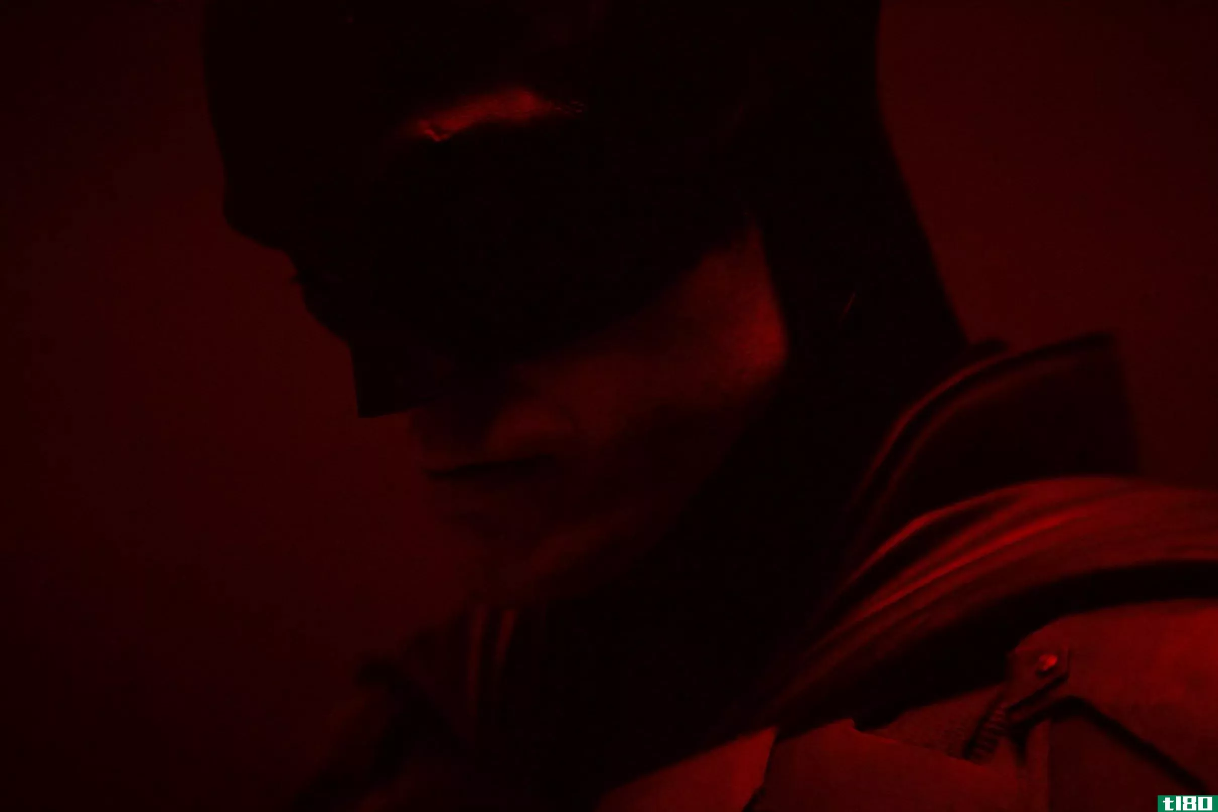 hbo max将根据即将上映的罗伯特·帕丁森的电影改编一部蝙蝠侠衍生剧