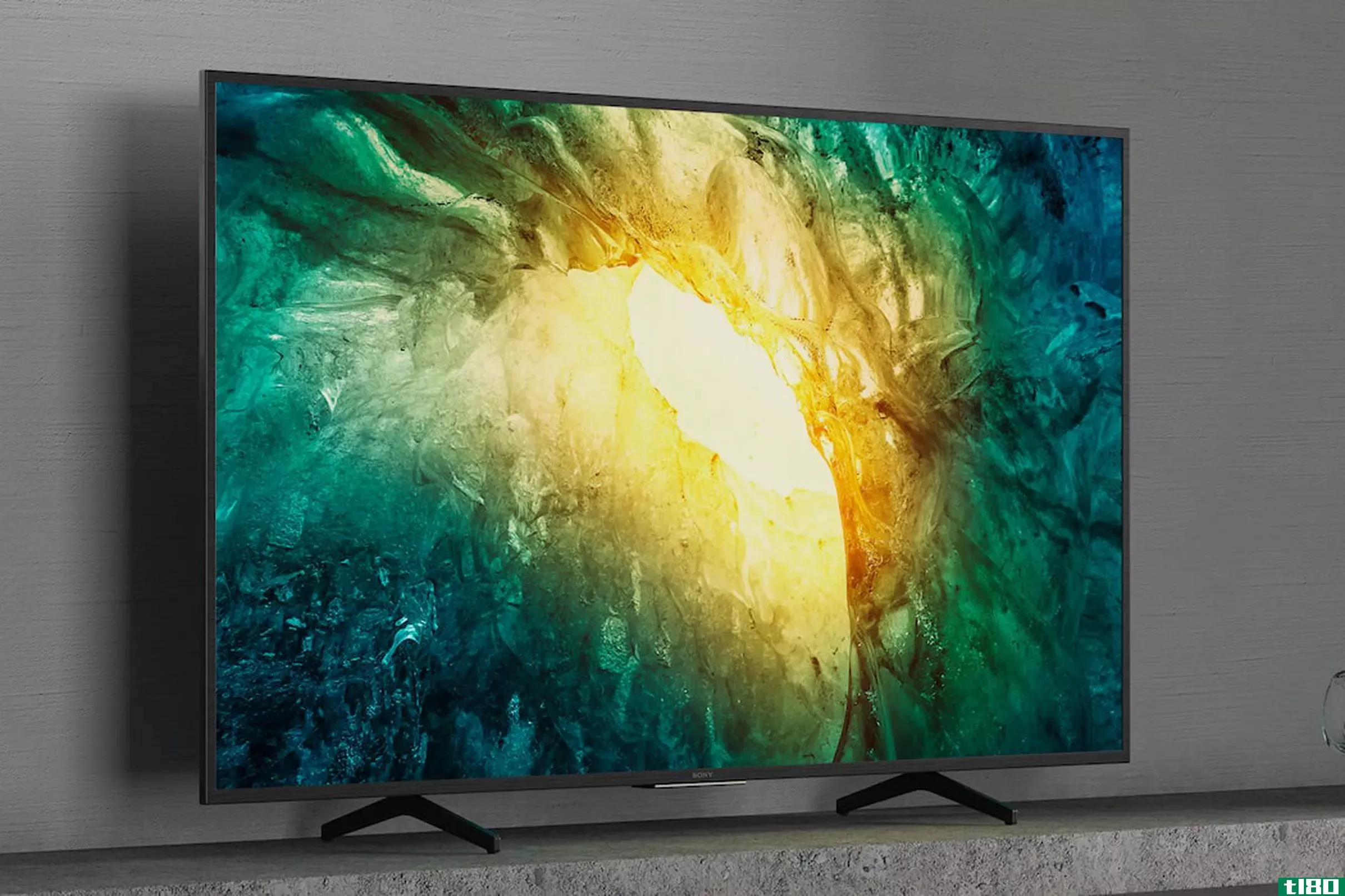 你可以在亚马逊花600美元买到一台65英寸的索尼4k电视