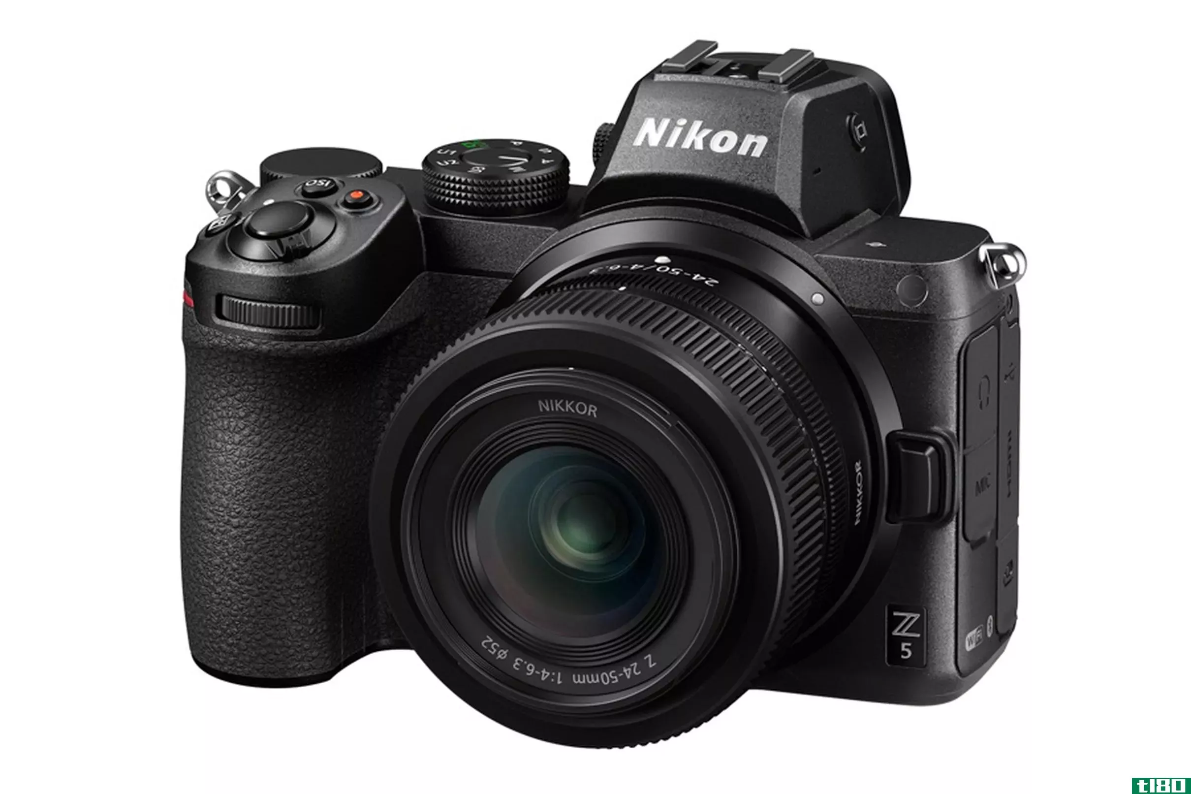 尼康z5是一款入门级全画幅无镜相机，售价1399美元