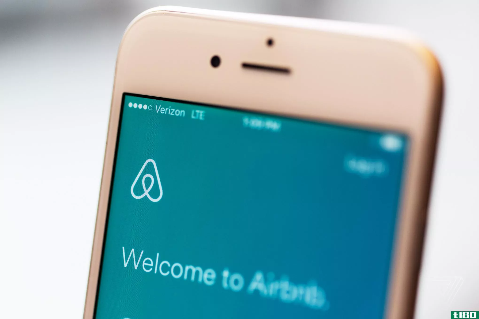 airbnb要求其东道主向急救人员提供10万次免费租赁