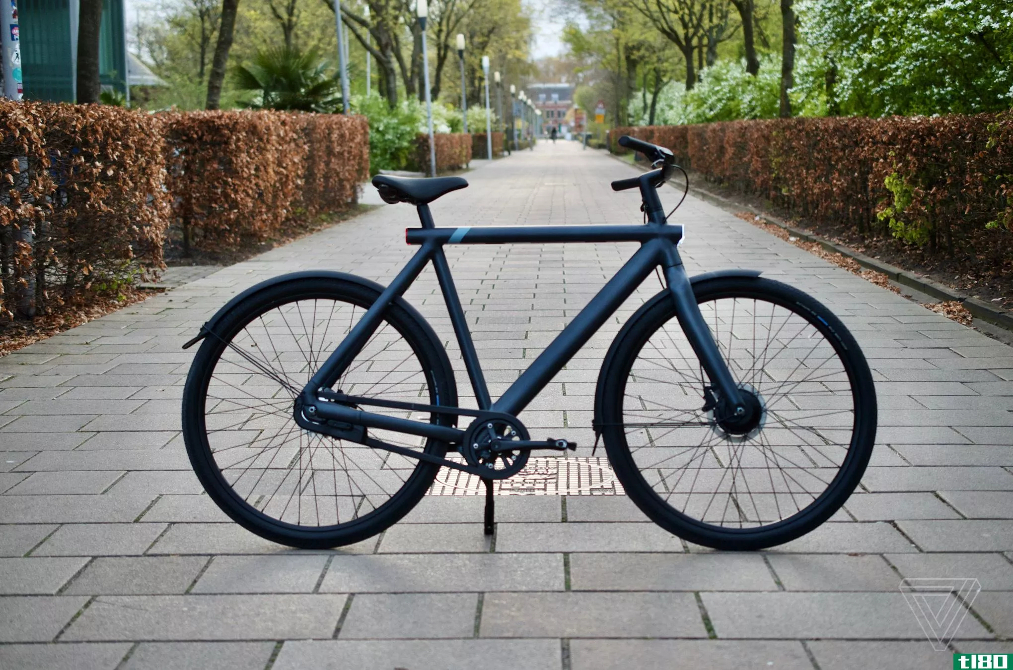 范穆夫的电动自行车广告因制造“焦虑气氛”在法国被禁