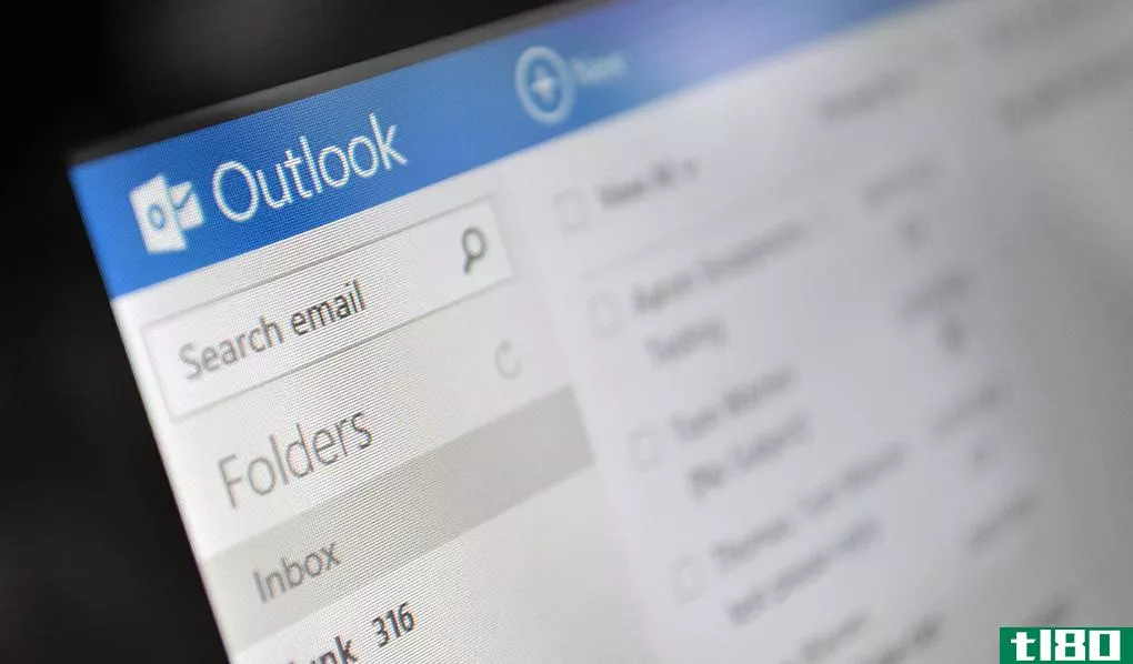 微软的outlook在网络上获得了类似gmail的文本预测功能