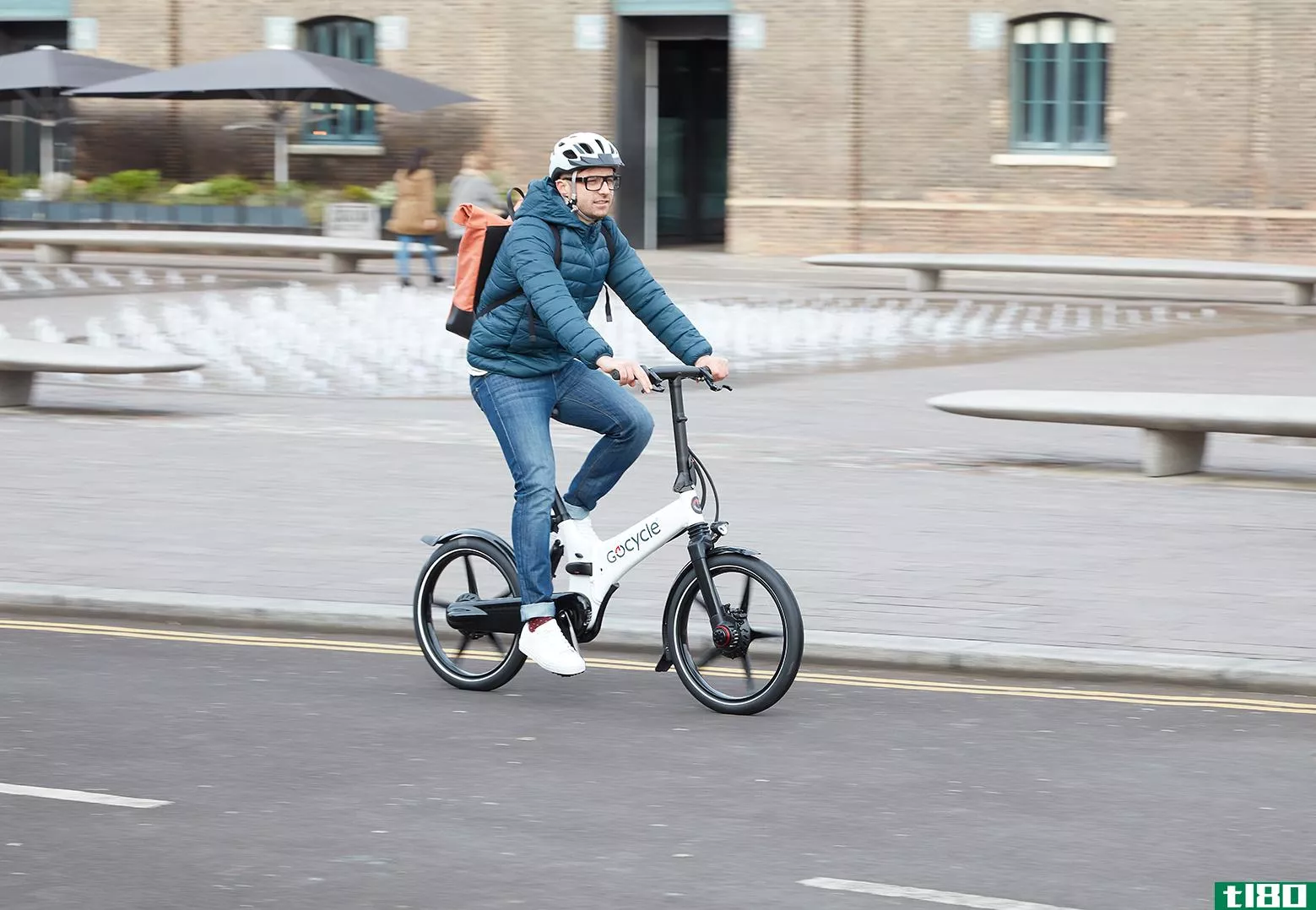 伦敦卫生工作者将免费接受电动自行车租借者，以避免乘坐公共交通工具