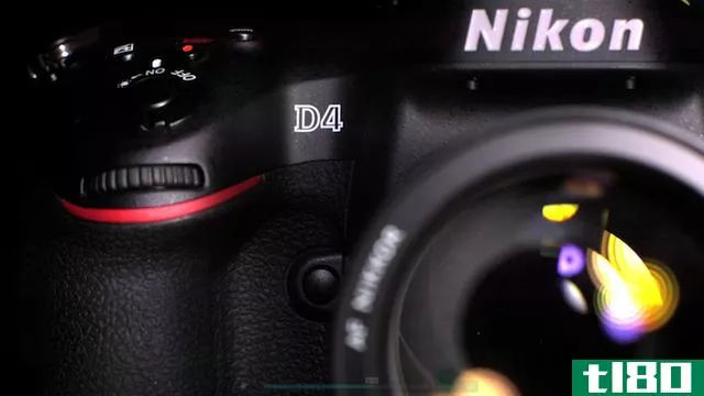 尼康d4机械人以每秒1000帧的速度拍摄