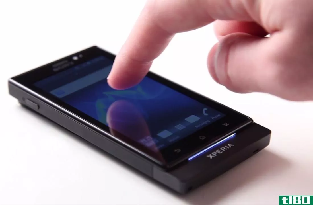 索尼xperia sola的浮动触摸屏技术