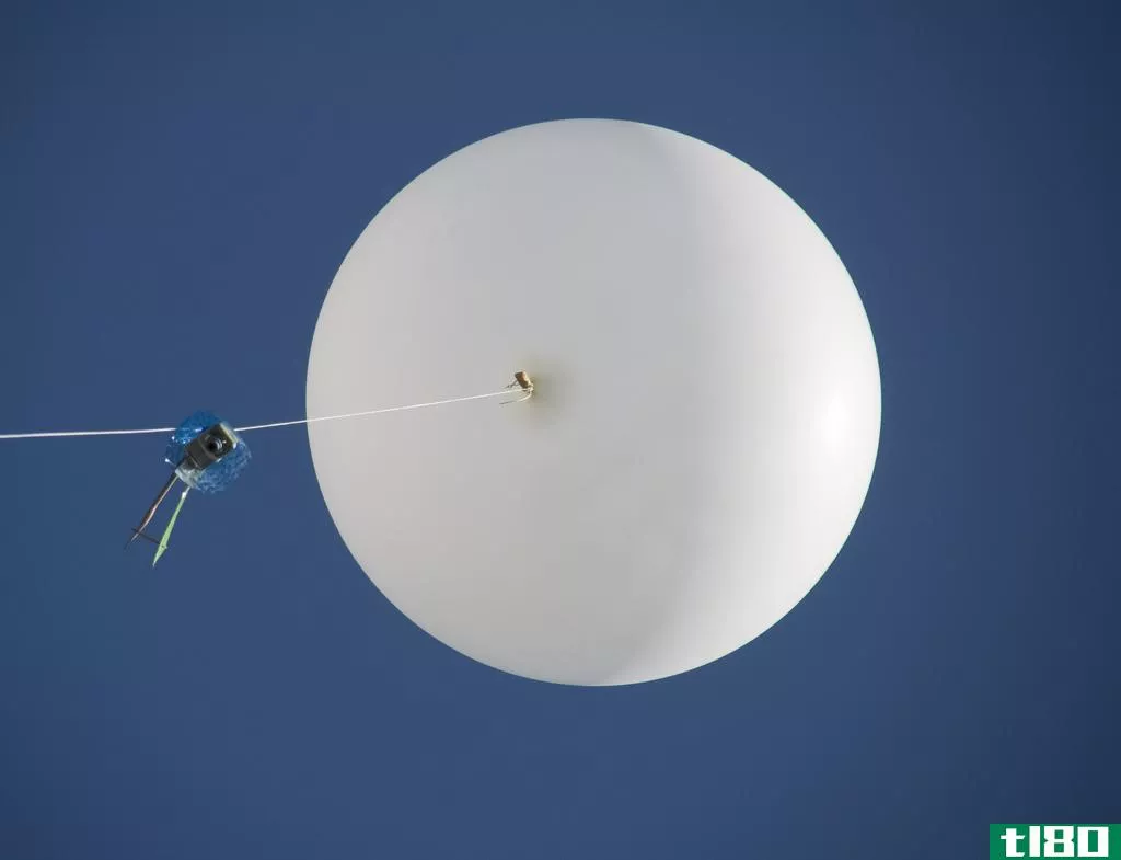 谷歌地球现在包括公开来源的气球和风筝的航空图像